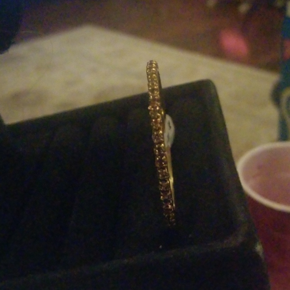 CHILDS SMALL GOLD BLING BRACLETT